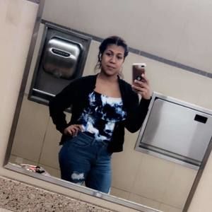 Meet your Posher, Crystal